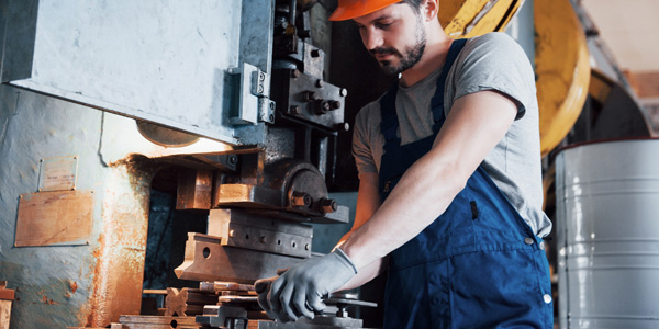 لیزینگ تجهیزات و ماشین‌آلات صنعتی